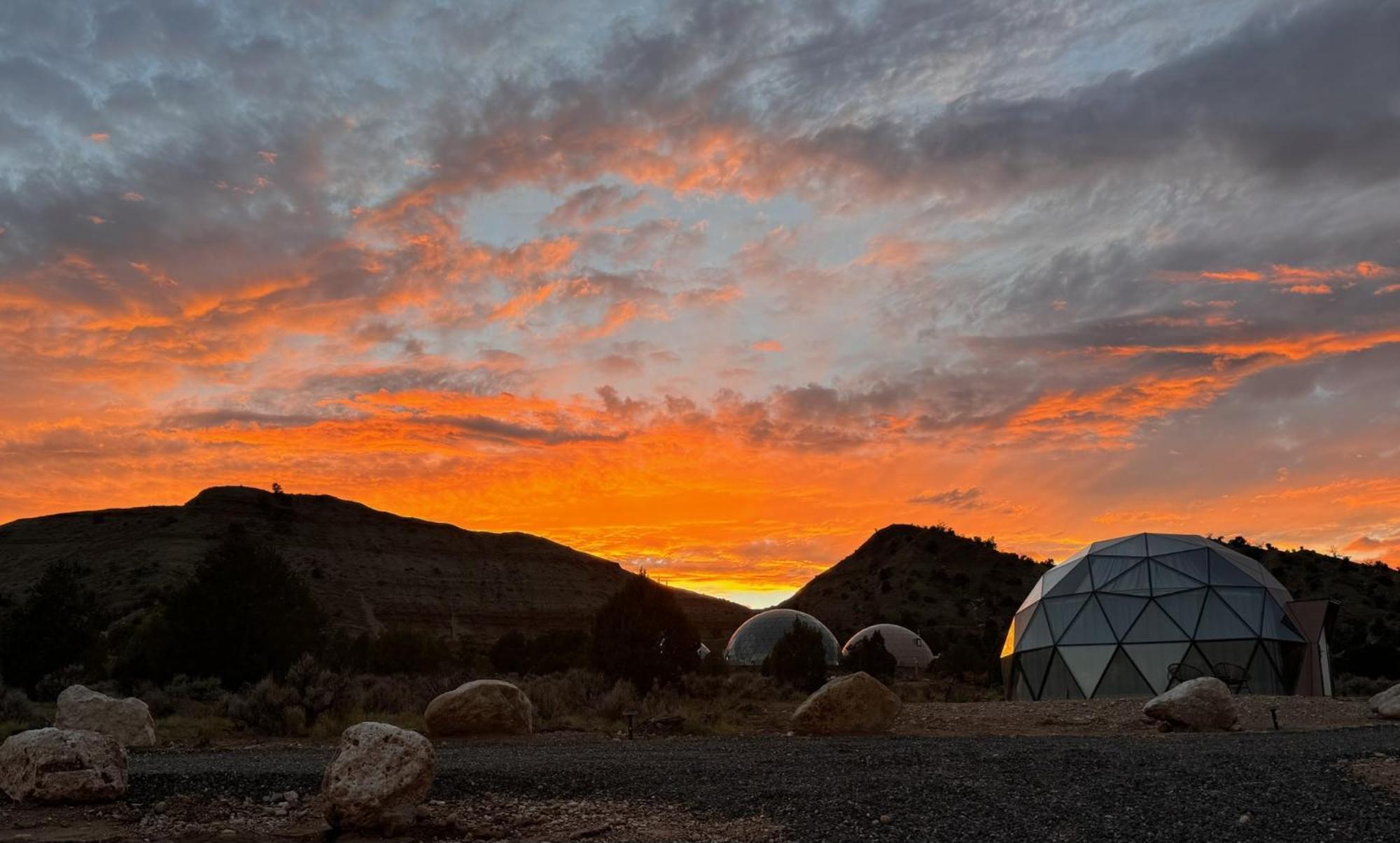 Clear Sky Resorts - Bryce Canyon - Unique Stargazing Domes Cannonville Extérieur photo