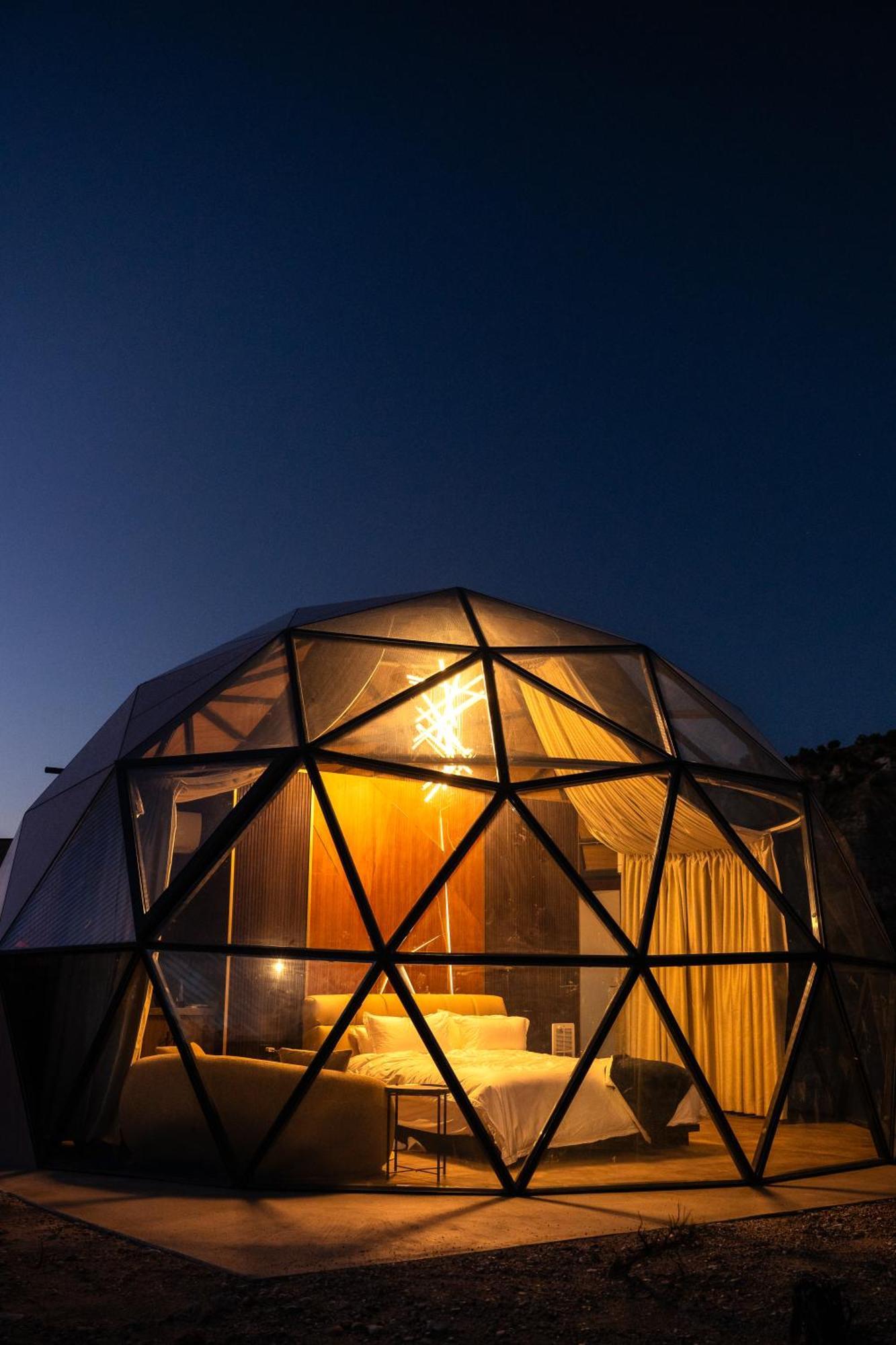 Clear Sky Resorts - Bryce Canyon - Unique Stargazing Domes Cannonville Extérieur photo