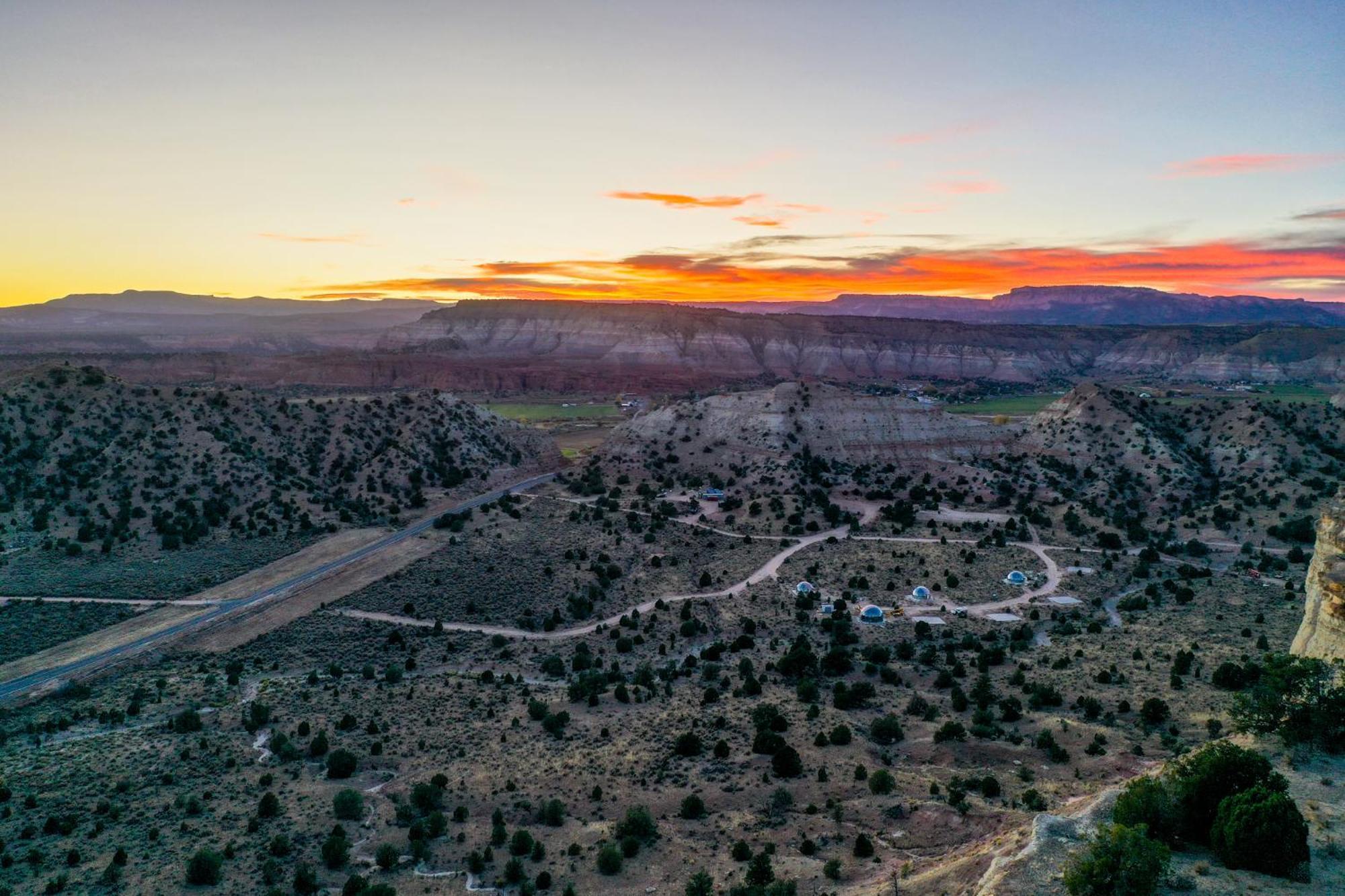 Clear Sky Resorts - Bryce Canyon - Unique Stargazing Domes Cannonville Extérieur photo